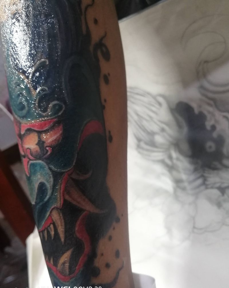 般若纹身图片_腿部纹身图案