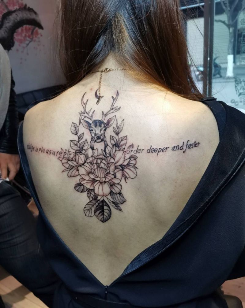 后背鹿纹身图片_背部纹身图案