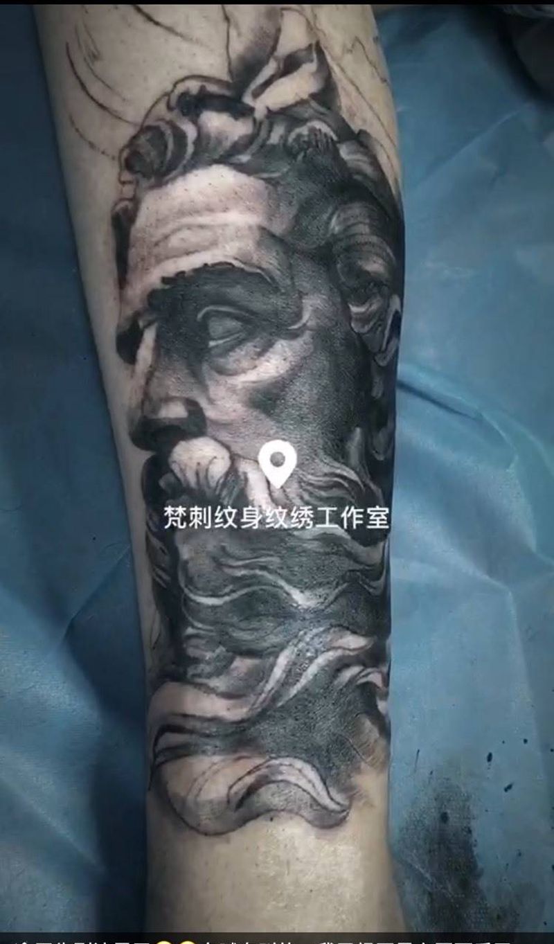 波赛冬肖像未完成纹身图片