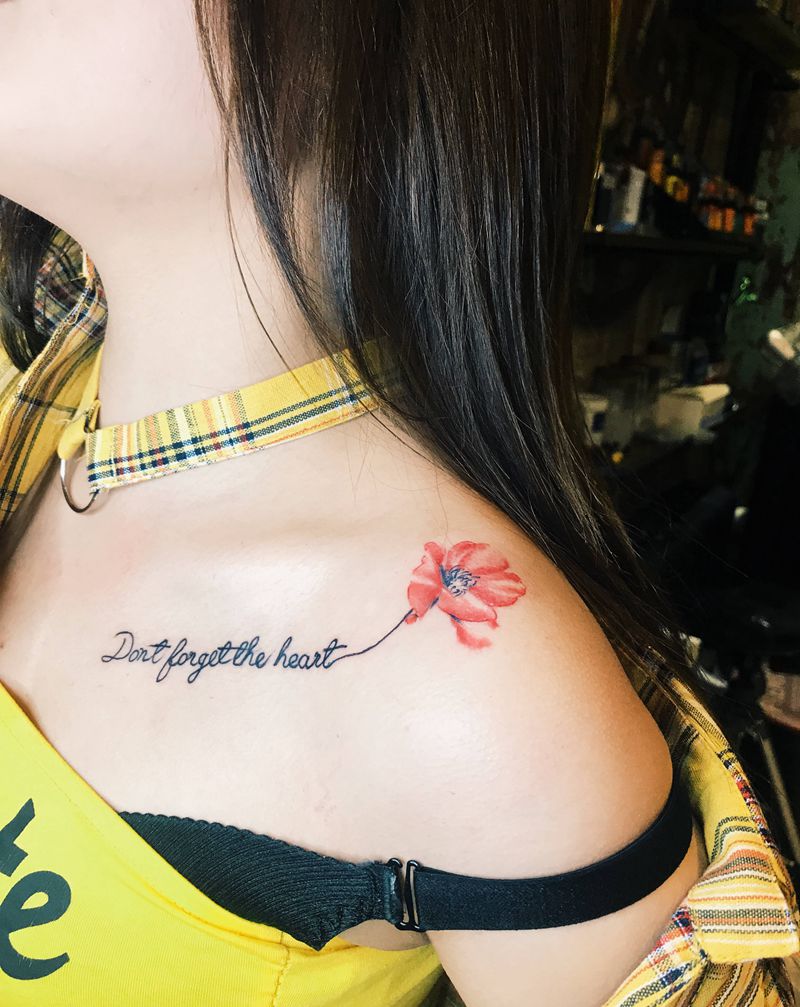 小清新纹身图片_胸部花体字纹身图案
