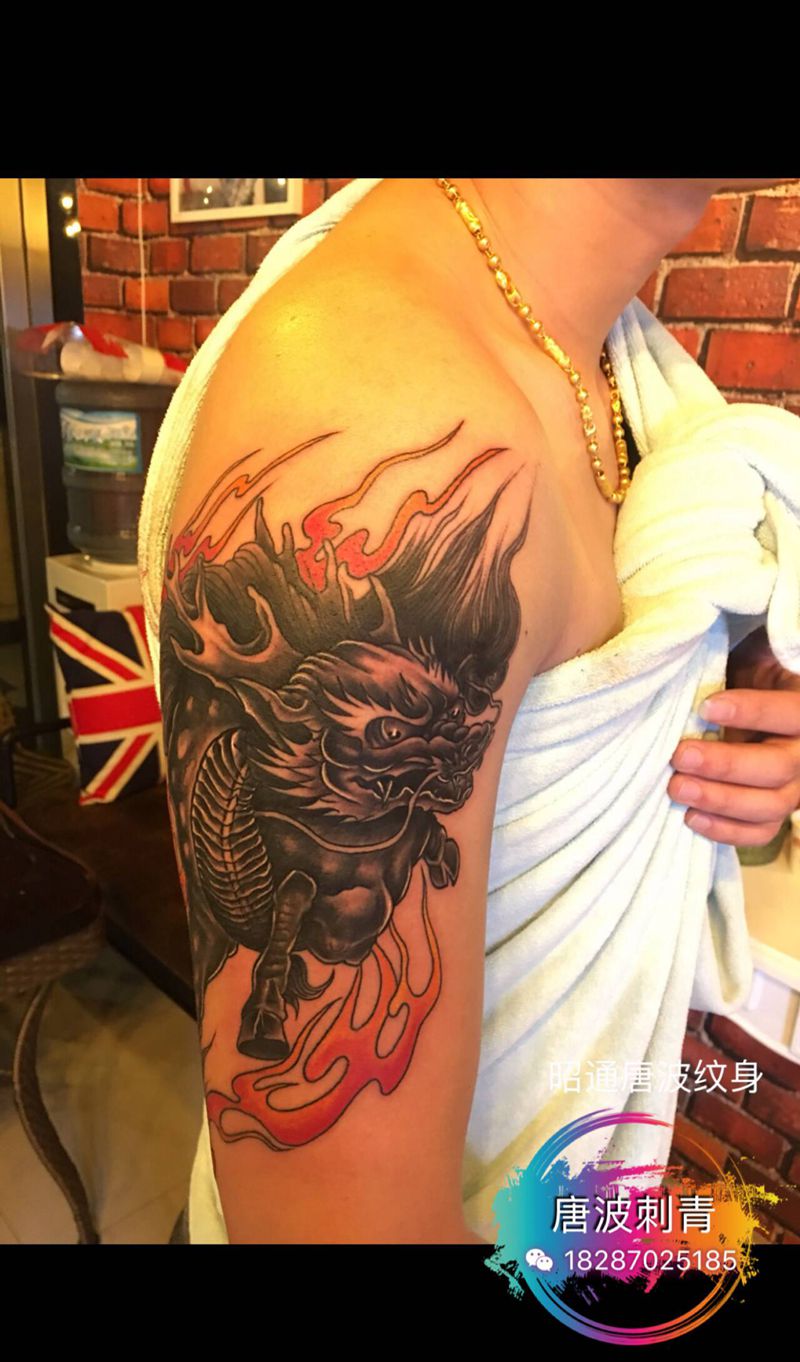 麒麟纹身图片_手臂新传统纹身图案