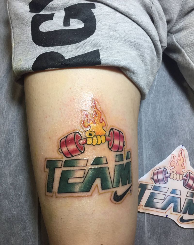 小图纹身图片_腿部New School纹身图案