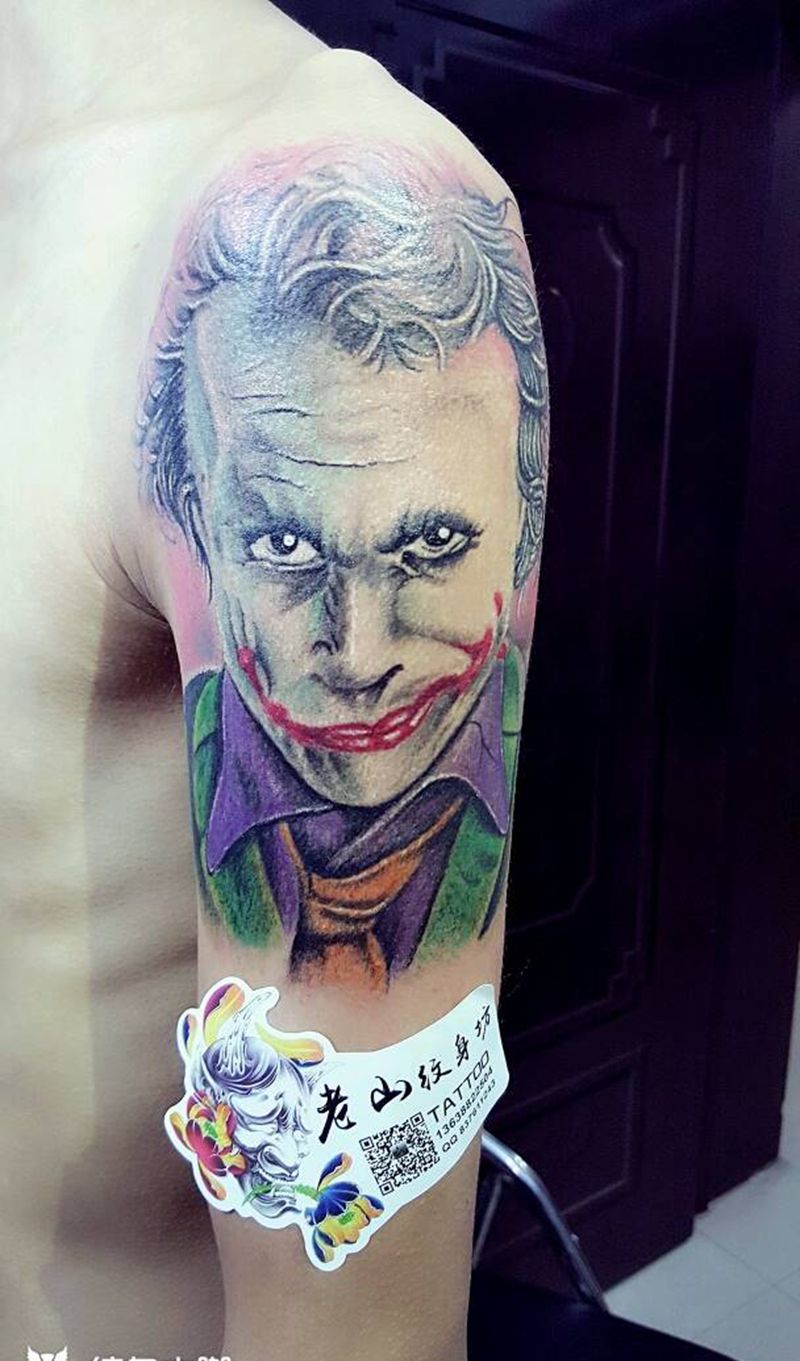 希斯.莱杰纹身图片