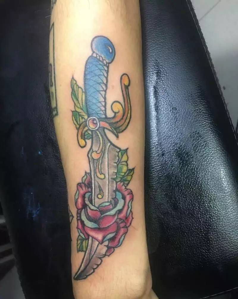 new school纹身图片