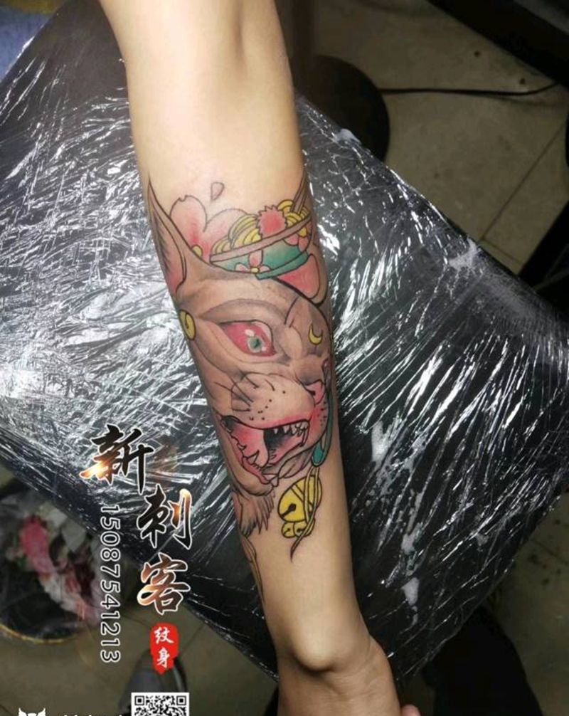 猫纹身图片_手臂纹身图案