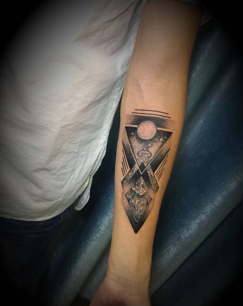 几何、点刺纹身图片