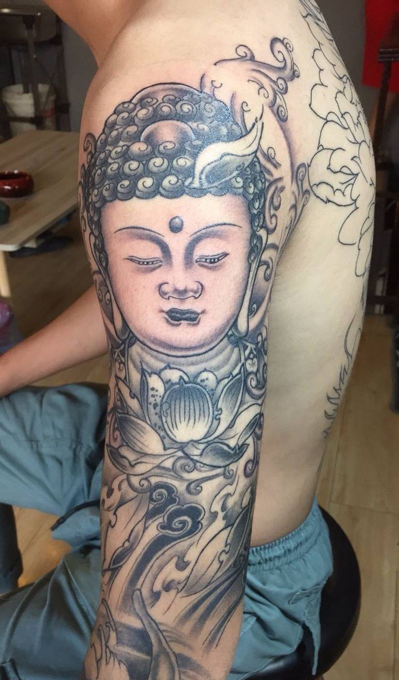 大臂佛纹身图片