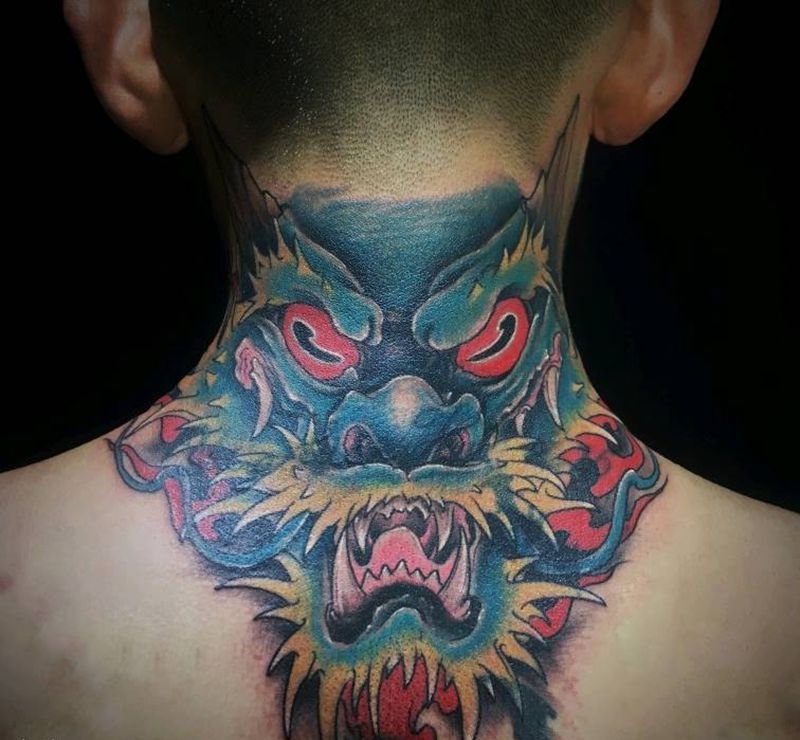 遮盖纹身图片_颈部New School纹身图案