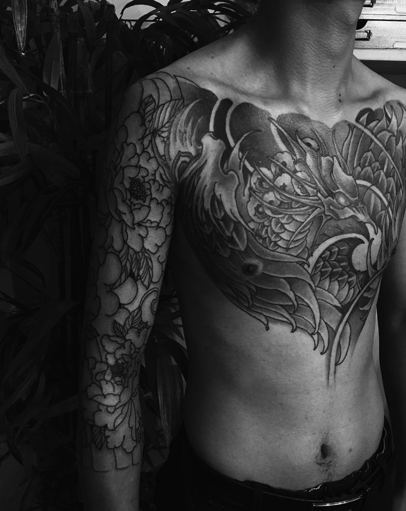 花胸、花臂纹身图片_新传统老传统纹身图案