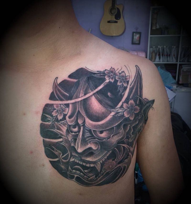 老传统半钾、胸口部位纹身图片