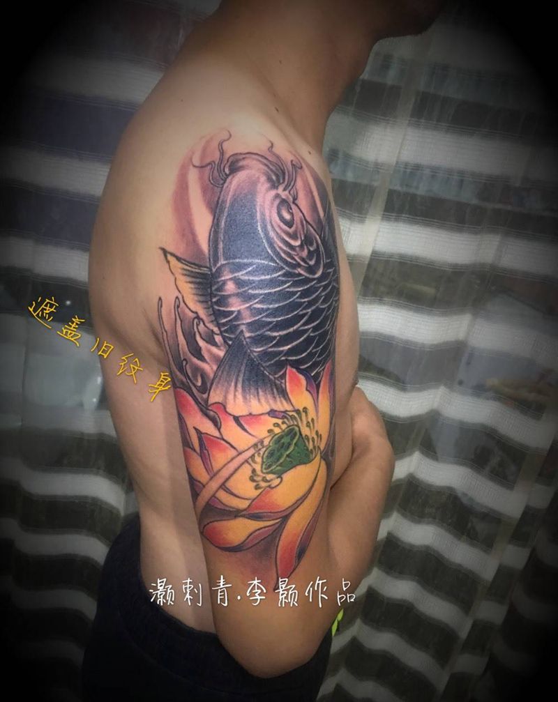 鲤鱼遮盖旧纹身纹身图片