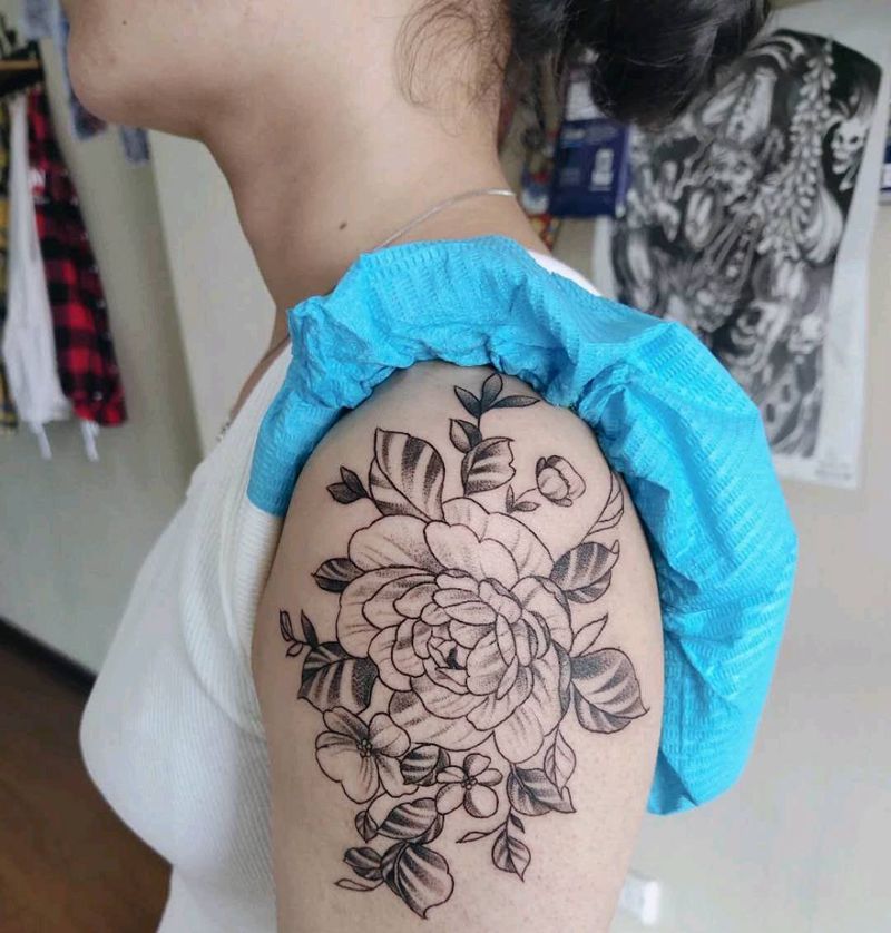 素花纹身图片_肩部手臂纹身图案