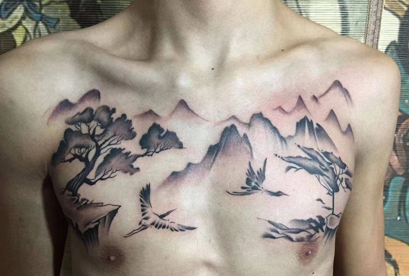 水墨纹身图片_胸部水墨纹身图案
