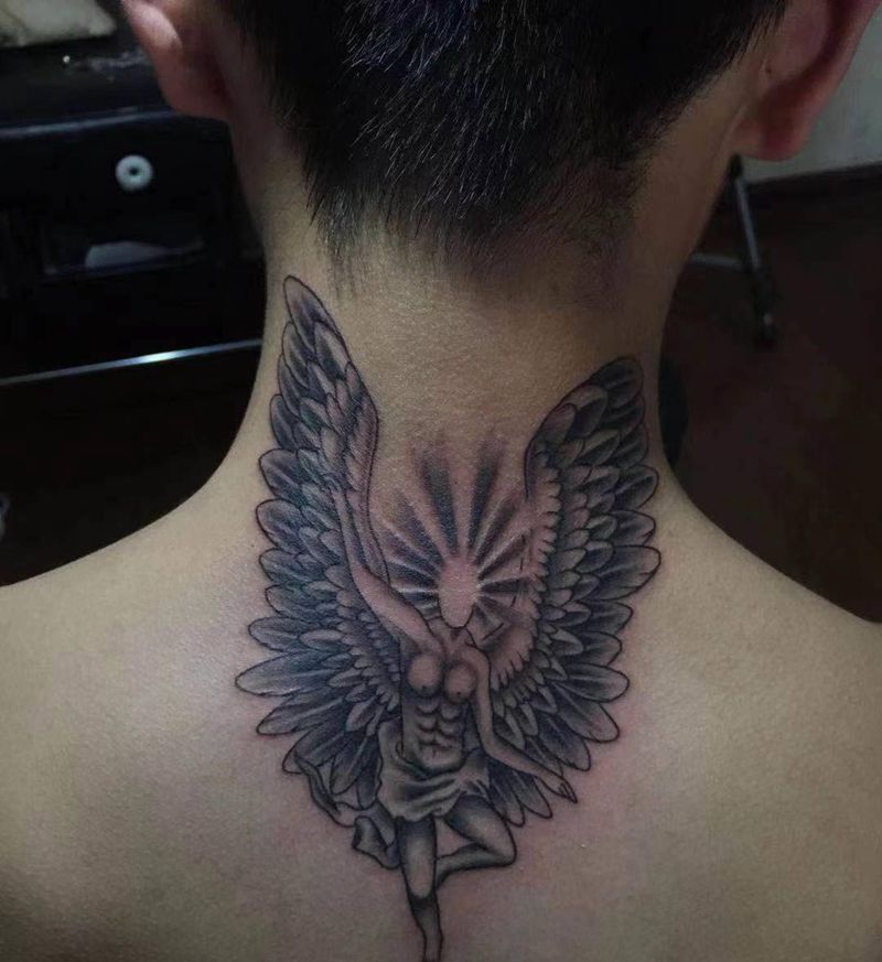 权志龙同款纹身纹身图片_颈部纹身图案