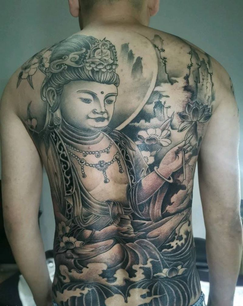 细节未做，无痛效果。纹身图片_背部纹身图案