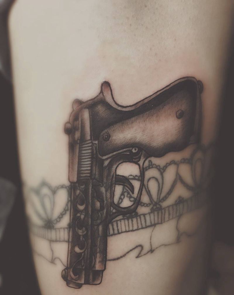 枪纹身图片