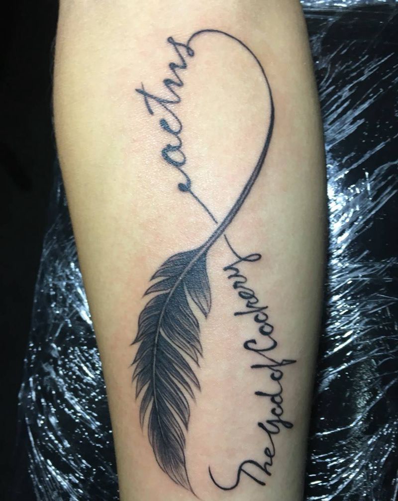 羽毛字母纹身图片