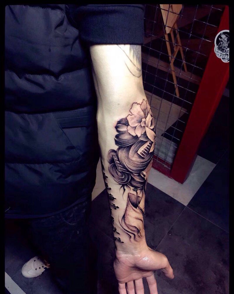 早期传统作品纹身图片_手臂新传统纹身图案