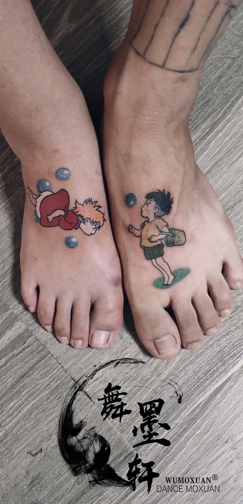 波妞和宗杰纹身图片_脚部纹身图案