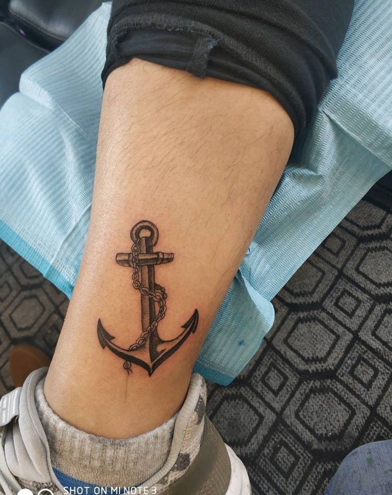 嗯纹身图片_脚部纹身图案