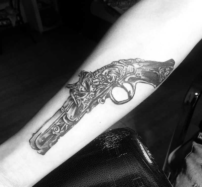 枪biu、纹身图片