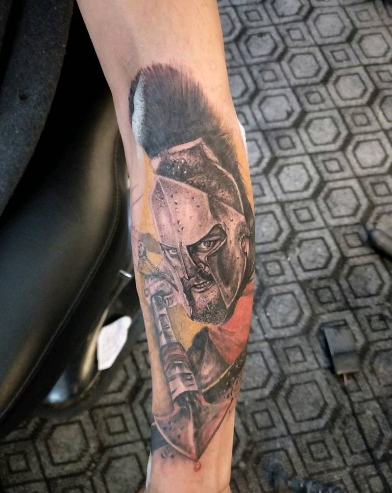 斯巴达纹身图片_手部欧美写实纹身图案