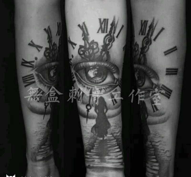 时间纹身图片_手部欧美写实人物成品纹身图案