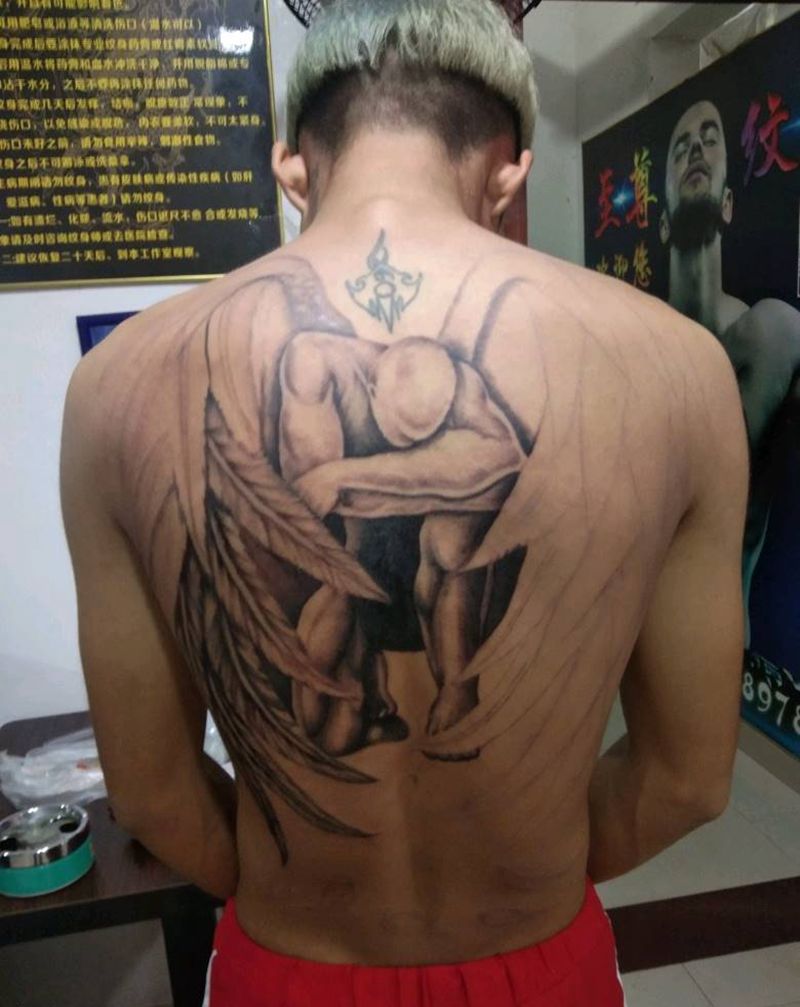 坠落天使纹身图片