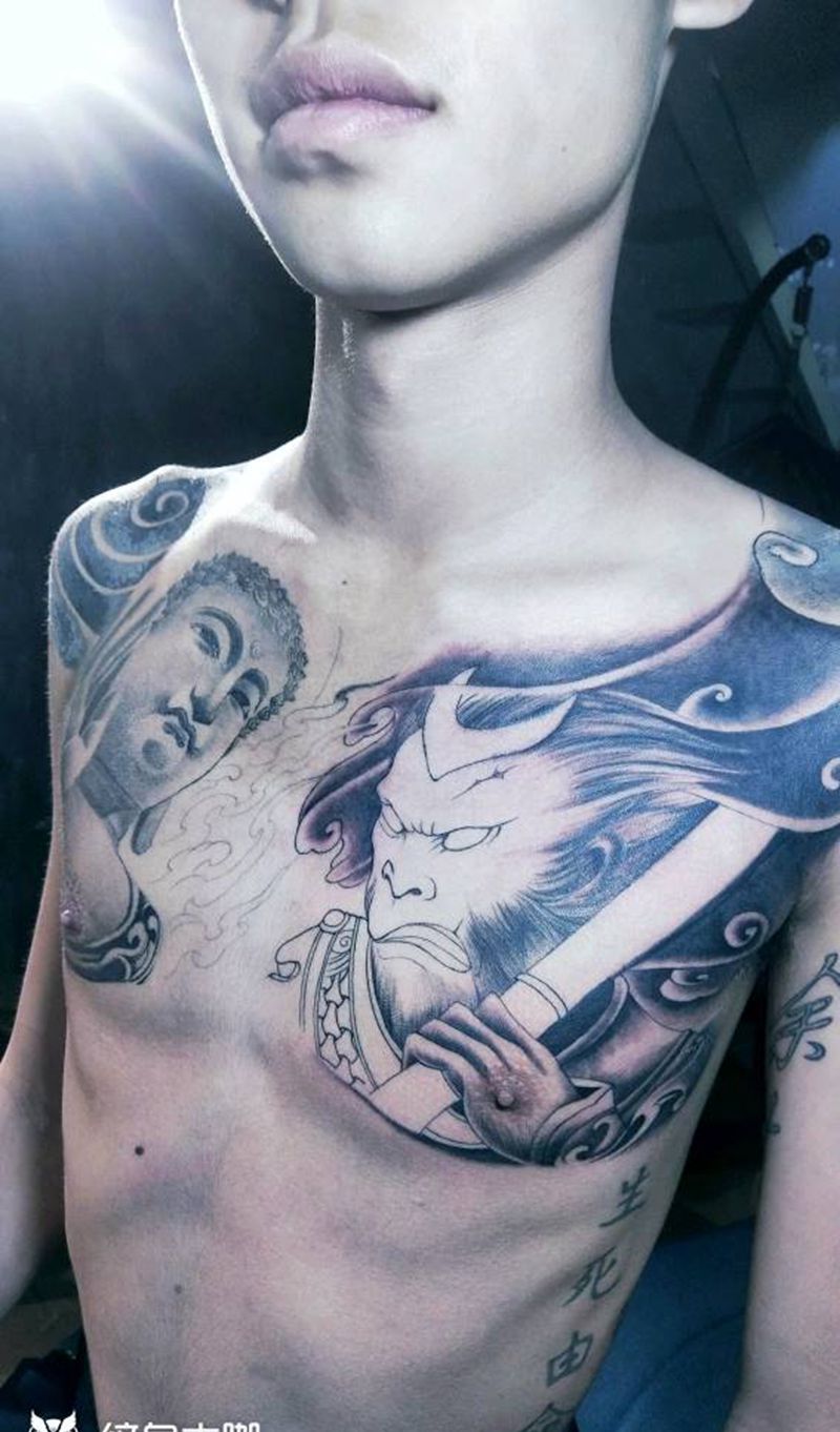 斗纹身图片_胸部新传统纹身图案