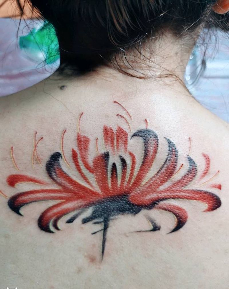 彼岸花纹身图片_背部水彩纹身图案