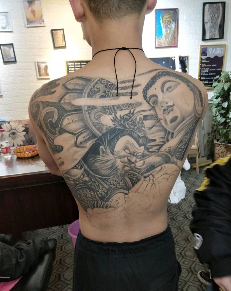 斗战胜佛纹身图片_背部新传统纹身图案