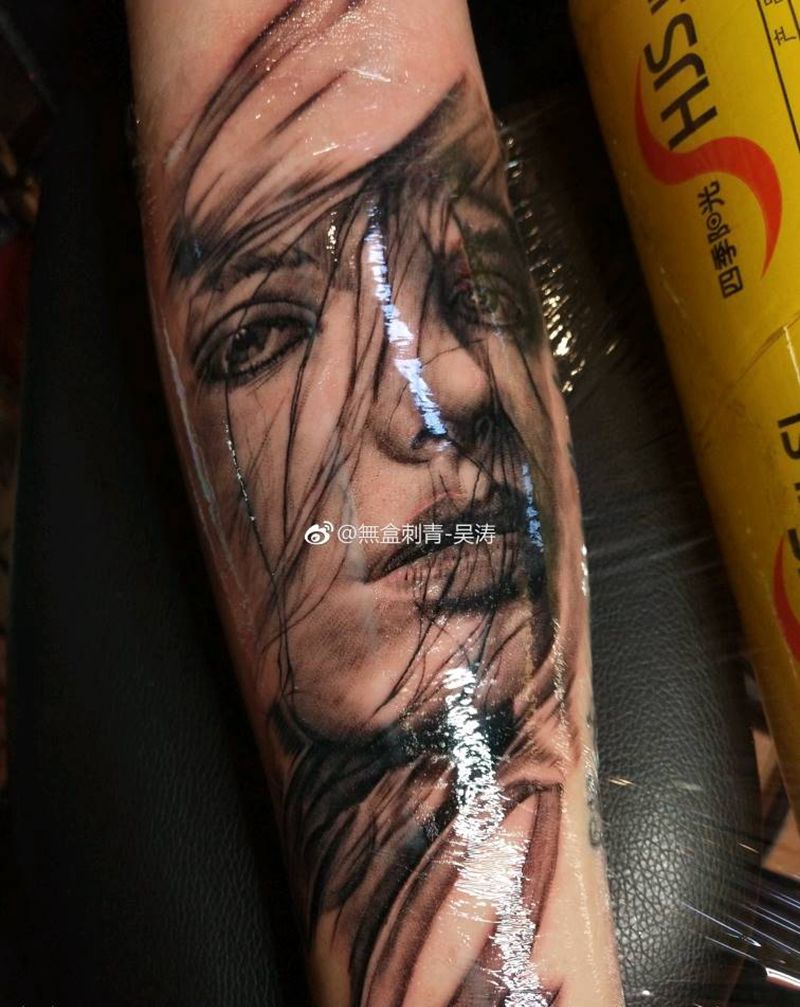女人脸纹身图片_手臂手部欧美肖像人物成品纹身图案