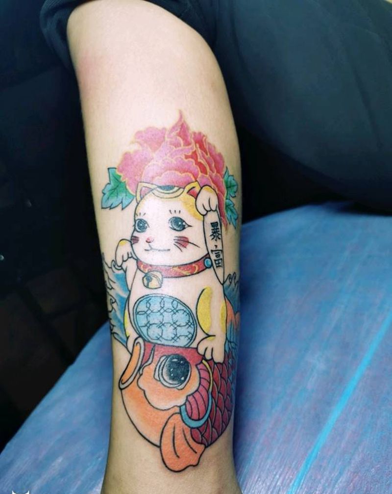 招财猫纹身图片_腿部新传统水彩纹身图案