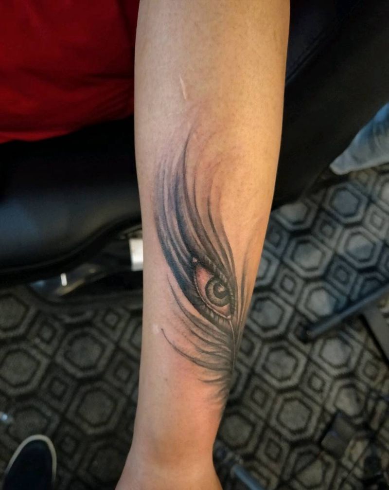 凤毛纹身图片_手部新传统纹身图案