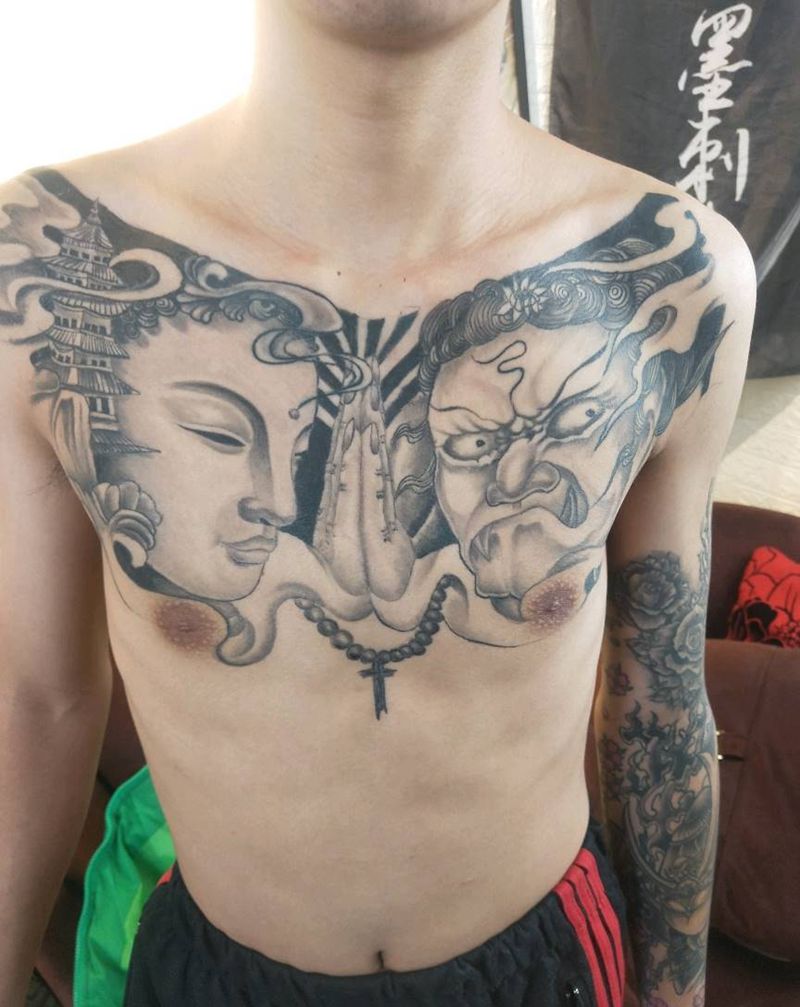 花胸恢复后纹身图片_胸部新传统纹身图案