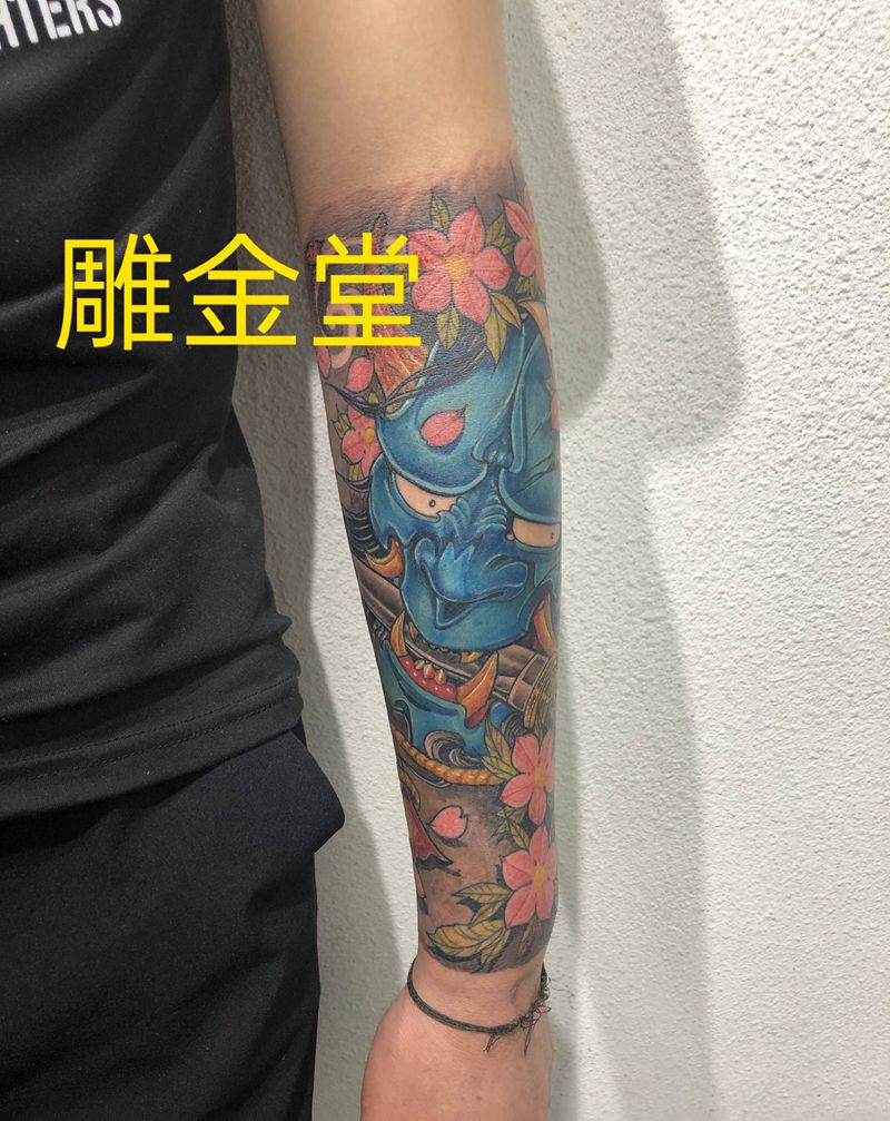 班诺纹身图片_手部手臂新传统纹身图案