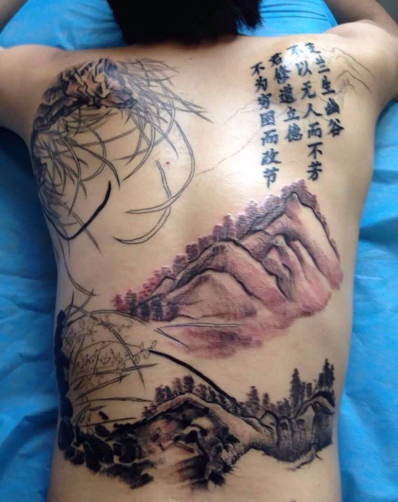 满背山水纹身图片