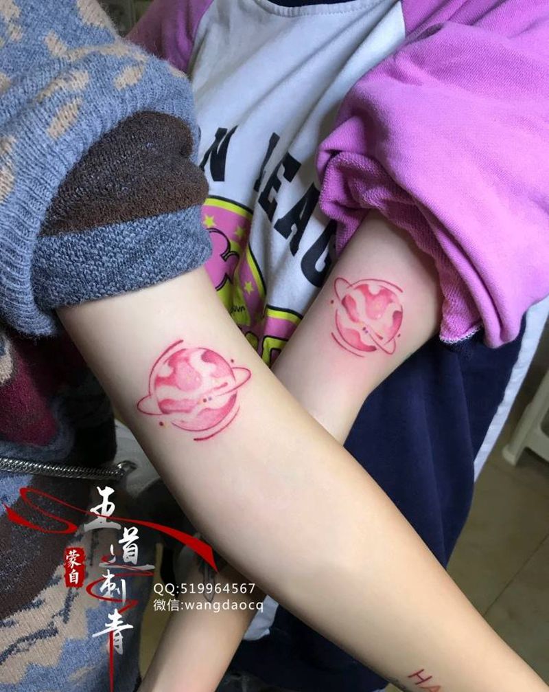 闺蜜纹身纹身图片_手部手臂水彩水墨星球闺蜜情侣纹身图案