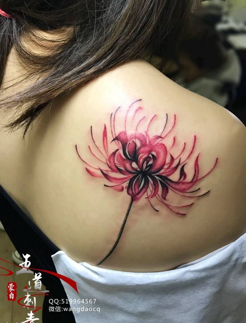 彼岸花纹身图片_背部新传统水彩彼岸花曼珠沙华纹身图案