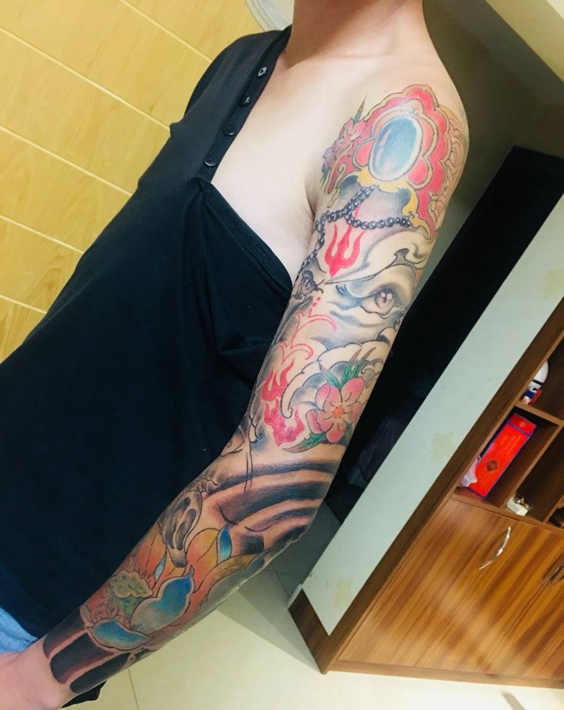 象神花臂纹身图片