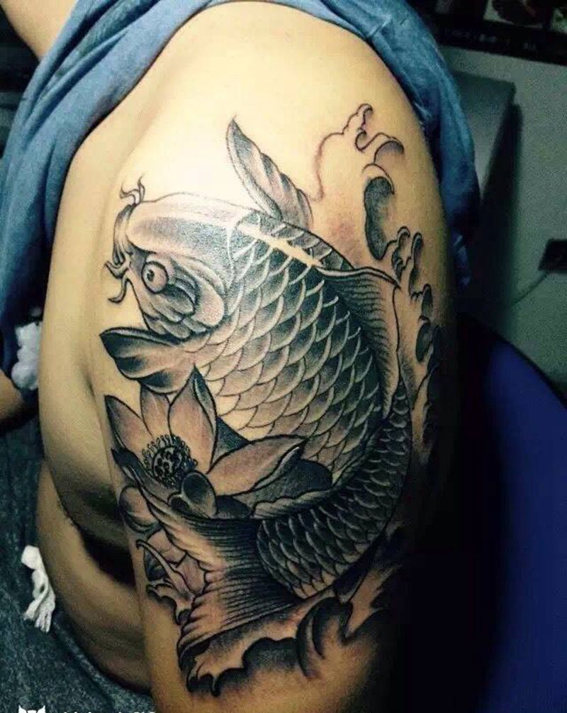 鲤鱼纹身图片_成品传统纹身图案