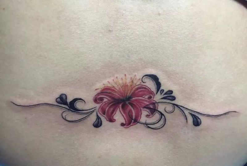 彼岸花纹身图片