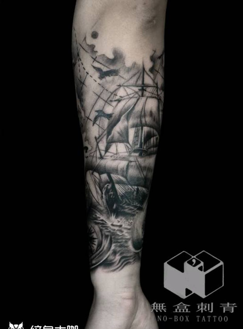 船纹身图片_手部欧美成品纹身图案