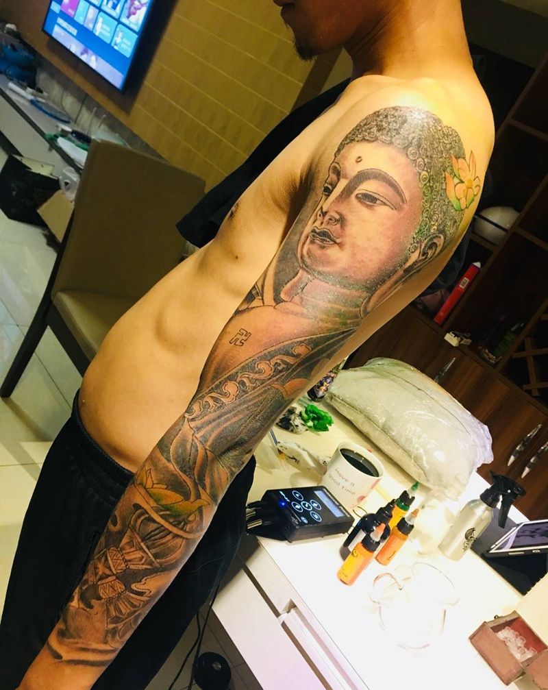 释迦摩尼纹身图片