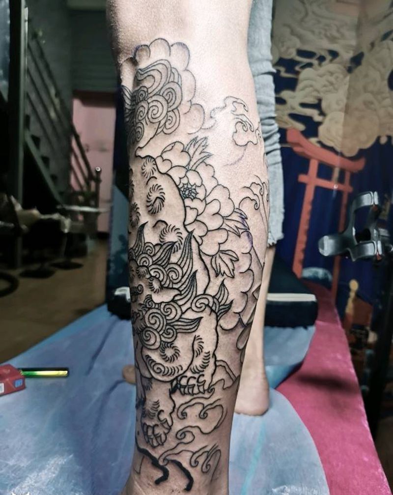 传统唐狮纹身图片_腿部老传统纹身图案