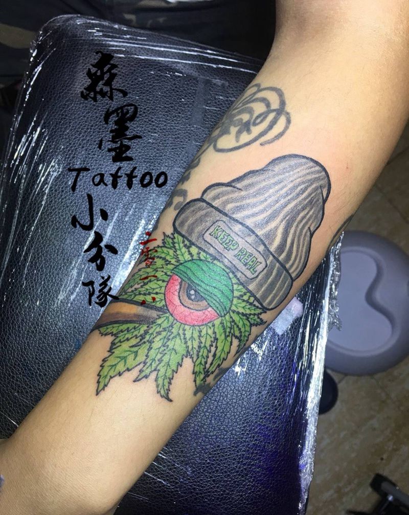 颓废的小麻叶纹身图片