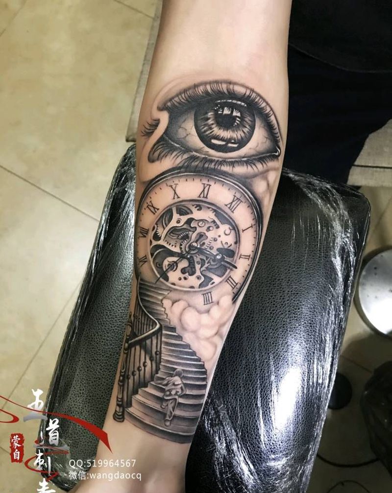 钟表纹身图片_手臂手部欧美写实钟表眼睛写实纹身图案