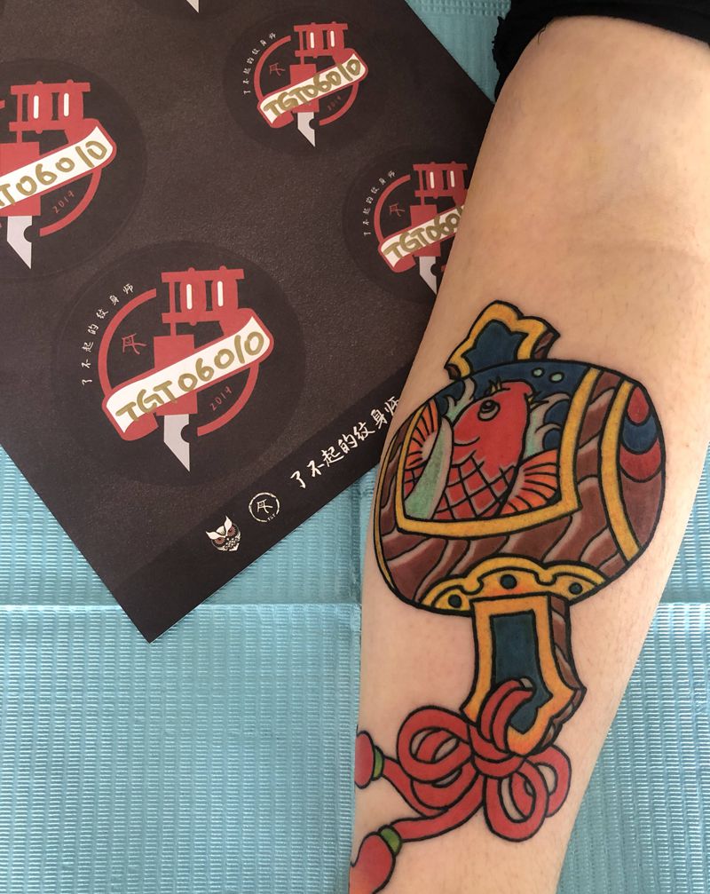 福锤纹身图片_手臂老传统纹身图案