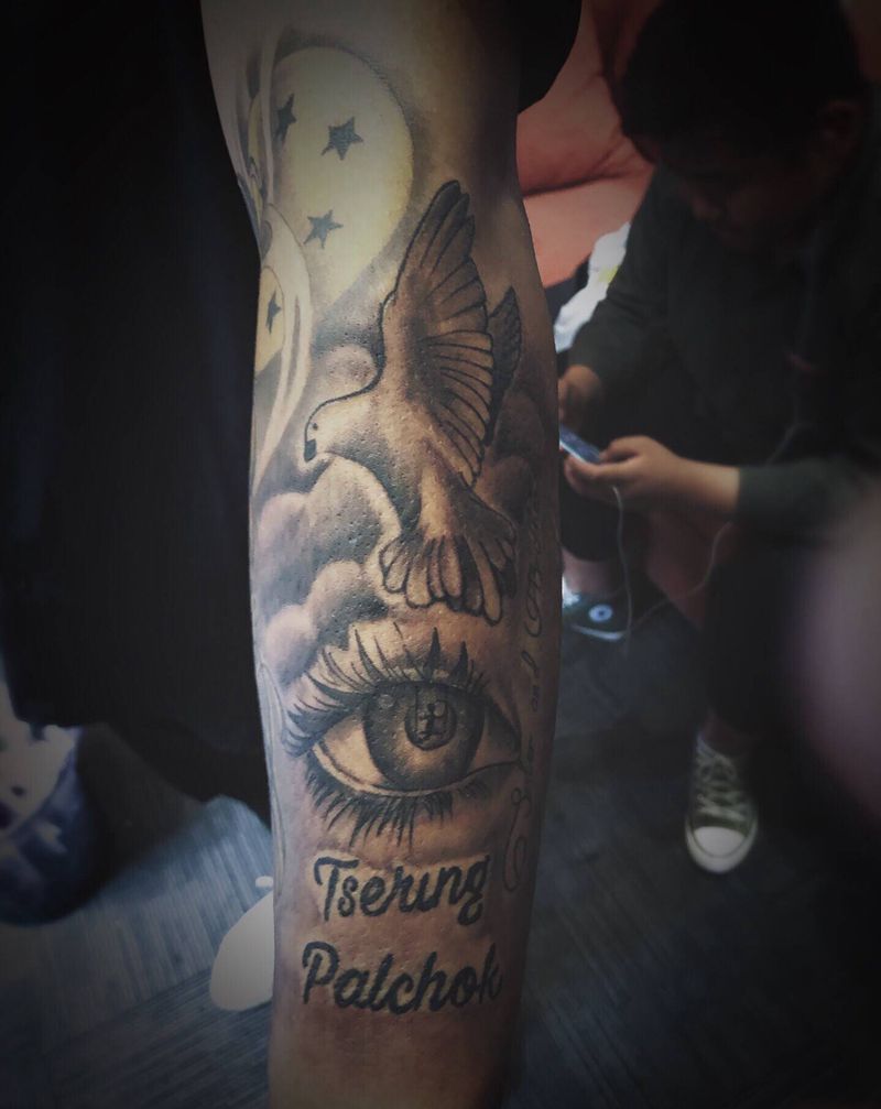 小臂补完纹身图片_手臂欧美写实纹身图案