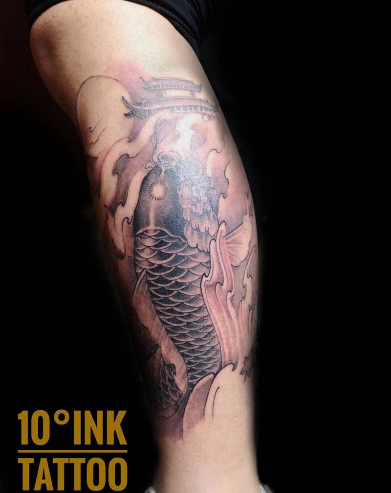 鱼纹身图片_腿部新传统纹身图案